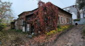 Аварийный дом-памятник 1900 года с заседаниями большевиков продают за 16,7 млн рублей