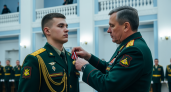 Саратовский боец получил медаль Суворова за спасение товарищей в полку