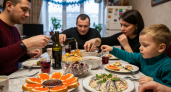 Новогодний стол на бюджет 1000 рублей: меню, которое не отличить от дорогого