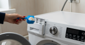 Мастер с 20-летним стажем раскрыл секрет идеальной дозировки порошка, который продлит жизнь вашей стиралке