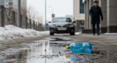 Опасная уловка с бутылкой под колесом вашей машины и как распознать эту схему мошенников вовремя
