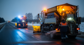 350 единиц техники и 2000 тонн смеси: как дорожники борются с метелью и морозами до -7°С