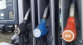 Бензин подорожал в 52 регионах РФ: в Саратовской области цена АИ-95 выросла до 66 рублей