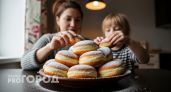 Секрет воздушных пончиков раскрыт: одна хитрость делает их мягкими на три дня