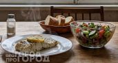Секрет идеальной рыбы без лишних запахов: просто добавь этот бюджетный рассол перед жаркой на сковороду