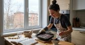 Гости на пороге а дома пусто: смешайте муку с какао и сахаром чтобы получить идеальный пирог за 15 минут