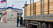 Фуру с 50 кубами хвойных досок не пустили в Узбекистан из-за документов