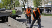 В Балакове сносят бетонный забор «недостроя», захвативший муниципальную землю