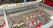 Вы совершаете серьезную ошибку: почему мытье курицы под краном превращает вашу кухню в зону заражения