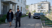 Жители Хвалынска пожаловались губернатору на воду, дороги и мобильный интернет