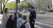 В Саратове Audi сбила 7-летнюю девочку на оживлённом перекрёстке