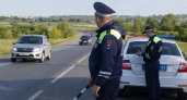 Под Энгельсом водитель ВАЗ вылетел с дороги и перевернулся