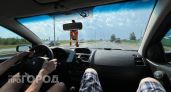 Перестаньте впустую жечь бензин летом: опытный моторист объяснил как правильно заводить машину в жару