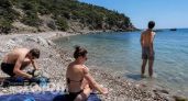 Никаких толп и переплат: 3 скрытых пляжа в России с прозрачной водой для отдыха в полном уединении