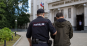 В Саратове контрактника осудили на 6 лет за более чем месяц вне части