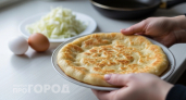Больше никакой каши по утрам: смешайте капусту с яйцами и пожарьте эту сытную лепешку на скорую руку