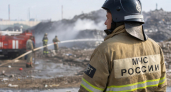 В Елшанке локализовали большую часть возгораний на свалке и продолжают проливку
