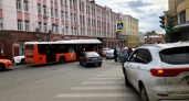 Хватит стоять на зебре: объясняем когда по правилам можно ехать не дожидаясь пока пешеход уйдет с дороги