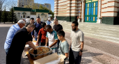 В Саратове к 190-летию мечети раздали 190 порций плова