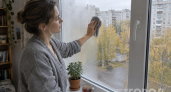 Забудьте про сырость на подоконниках: один простой трюк навсегда уберет конденсат с ваших пластиковых окон