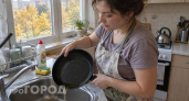 Больше никакой испорченной сантехники: простой способ утилизировать масло со сковороды без вреда для труб