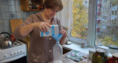 Хватит выбрасывать пластиковые бутылки: насыпаю внутрь соль и нахожу 8 способов применения в быту и на даче