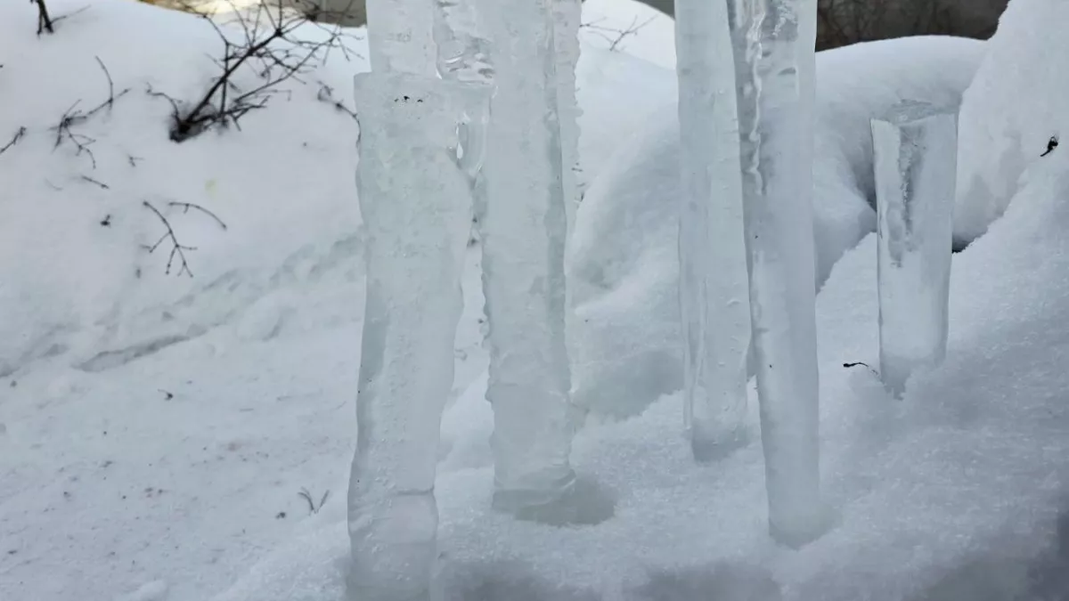Штраф до 300 тысяч: саратовские УК рискуют из-за снега на крышах