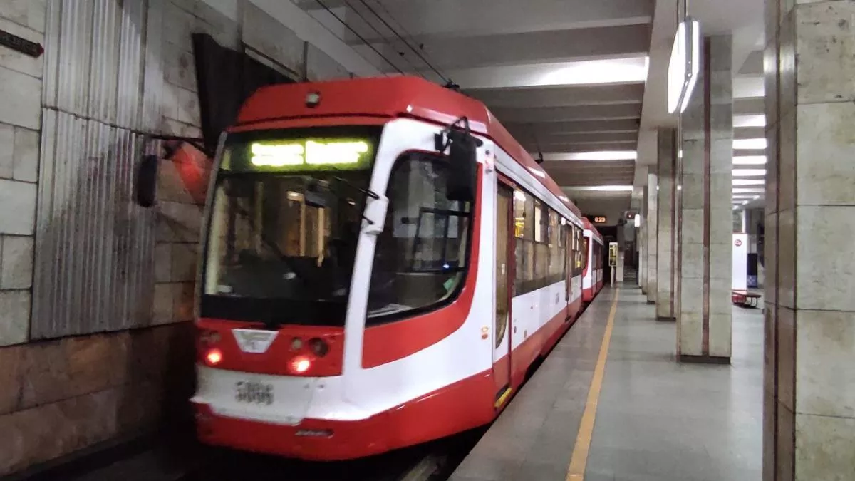 Московский метрополитен судится с саратовским ИП за красную букву М