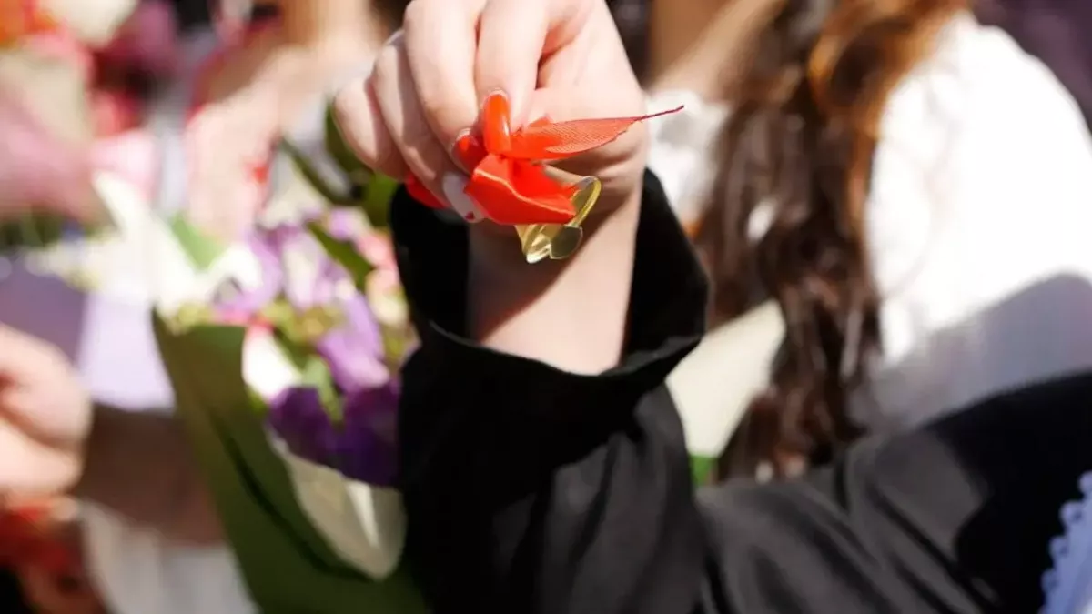 Последний звонок 26 мая: Минпросвещения утвердило особую программу торжеств