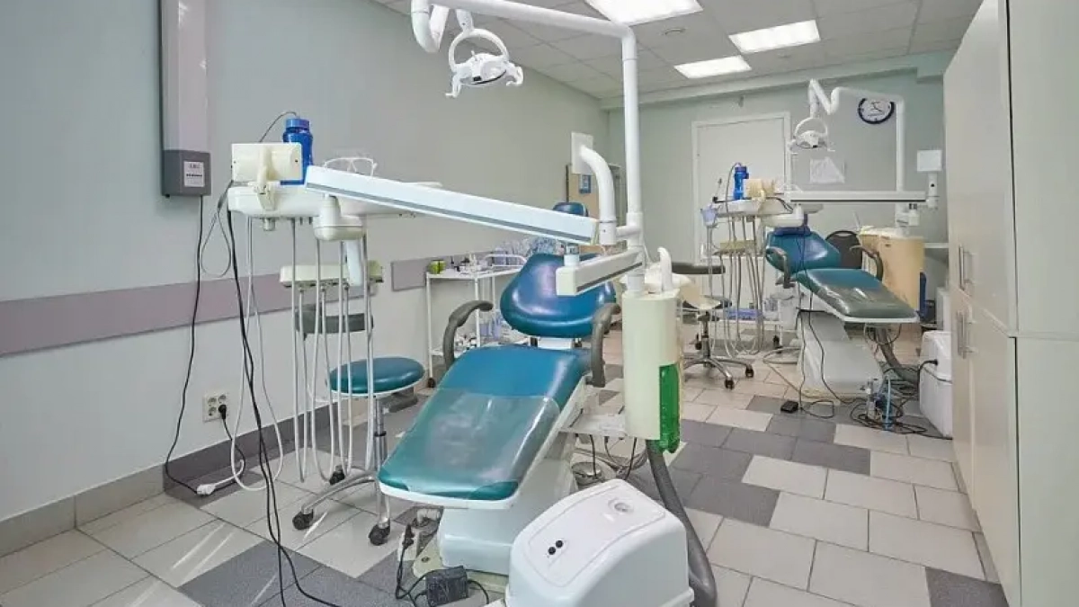 Стоматологу в Саратове предлагают 150 тысяч плюс оплату переезда