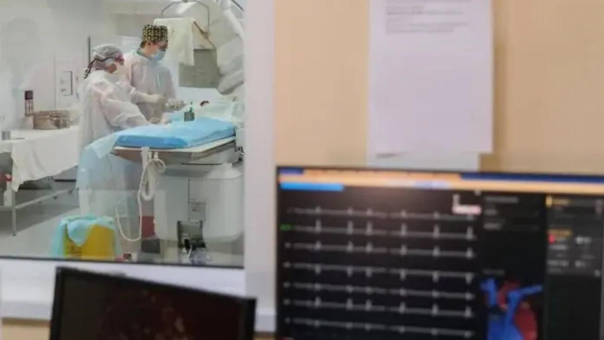 Путин наградил саратовского педиатра с 34-летним стажем и медсестру детской больницы