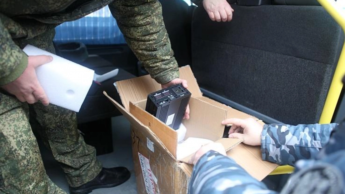 Саратовская таможня передала армии 746 конфискованных зарядных устройств