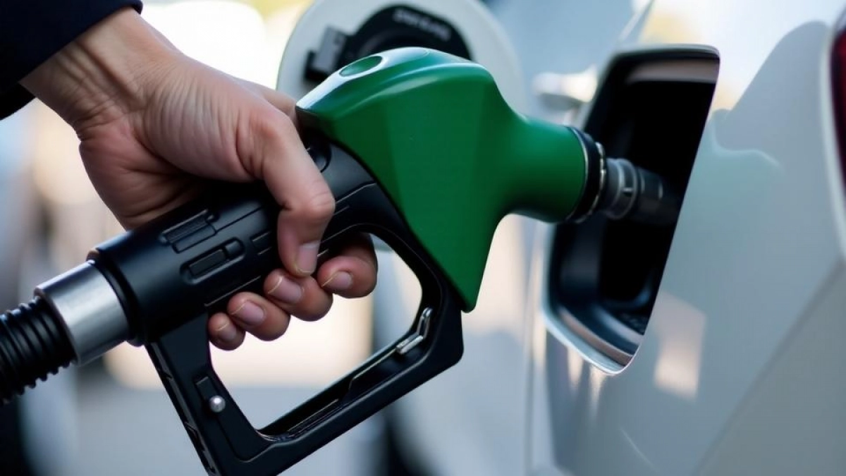 Бензин в Саратове подорожал до 65 рублей за литр