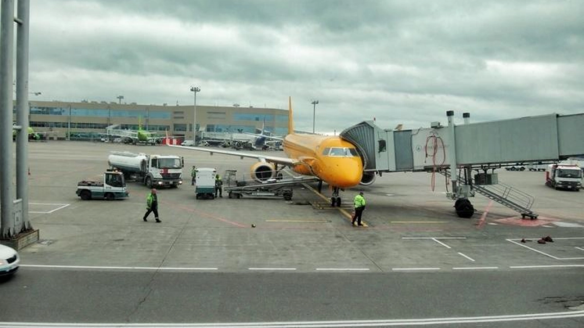 В Саратовской области объявлена угроза атаки дронов: аэропорт «Гагарин» закрыт