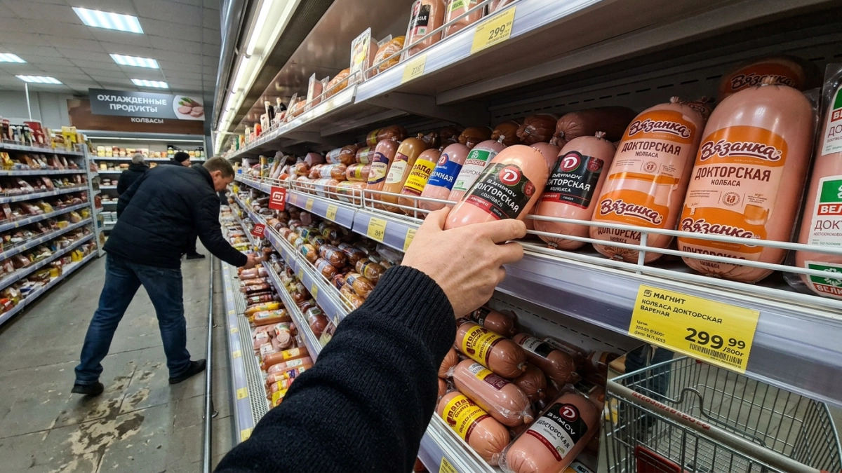 В саратовских «Магнитах» нашли «Докторскую» с мясным клеем — добавкой с риском для здоровья