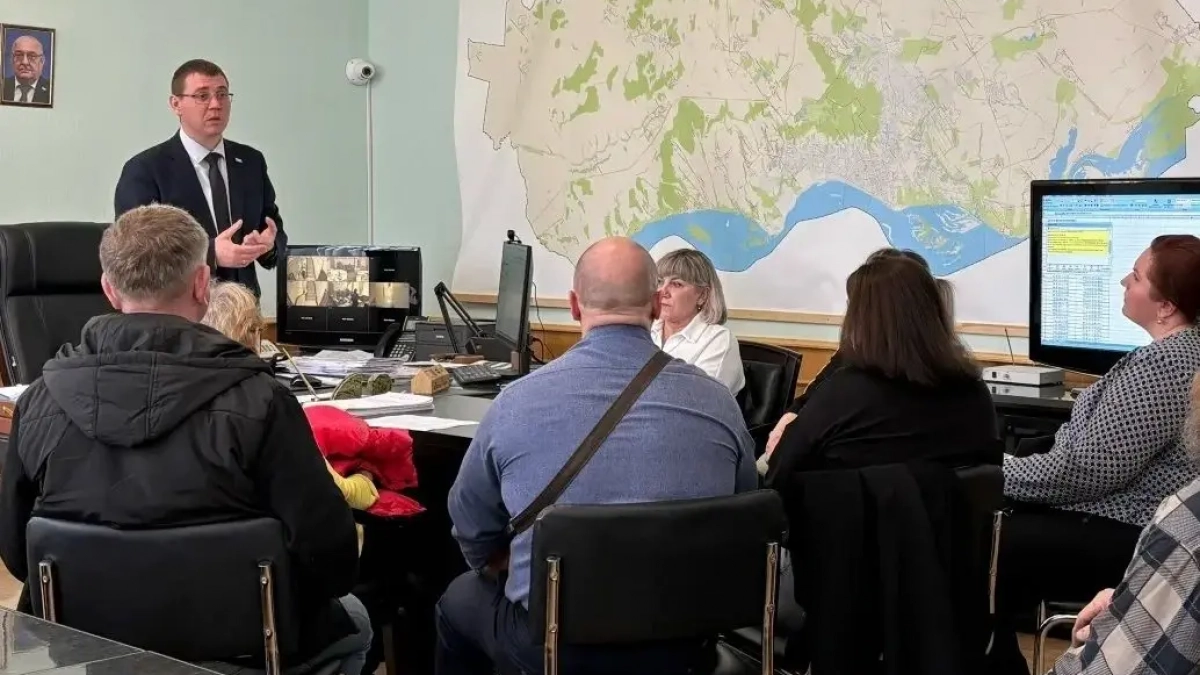 Саратовская мэрия начала регулярные встречи с многодетными семьями по земельным вопросам