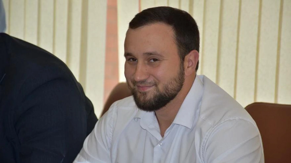 Кадровые перестановки, нарушения у регоператора и выплаты соцфонда: главные новости за 6 апреля