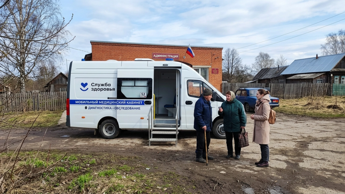 Жители Морцов прошли флюорографию прямо у здания администрации