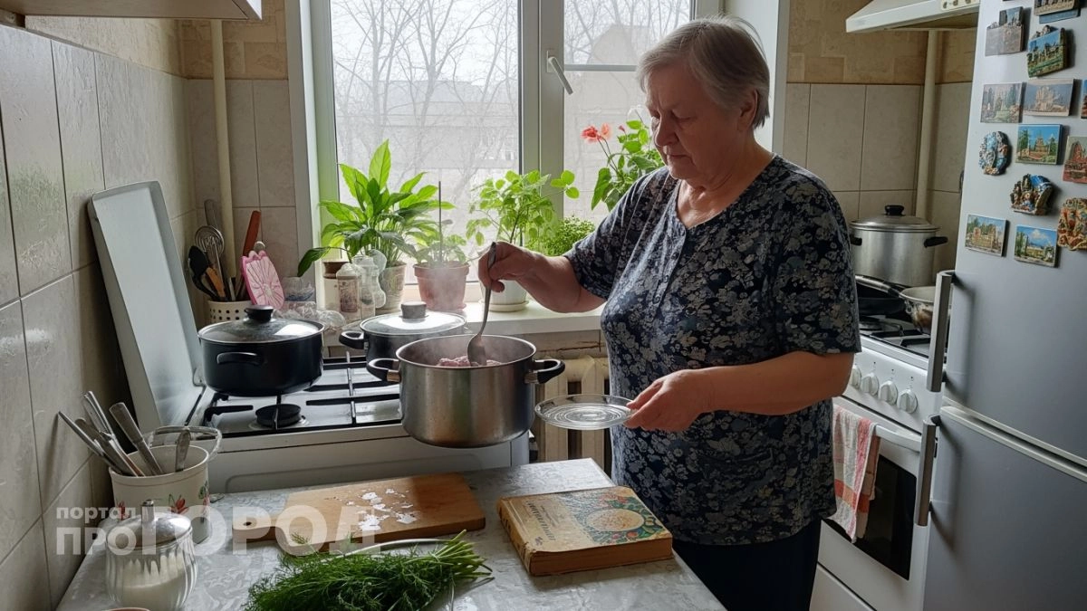 Больше не мучаюсь с долгим тушением: добавляю в кастрюлю одну деталь и говядина становится нежнее масла