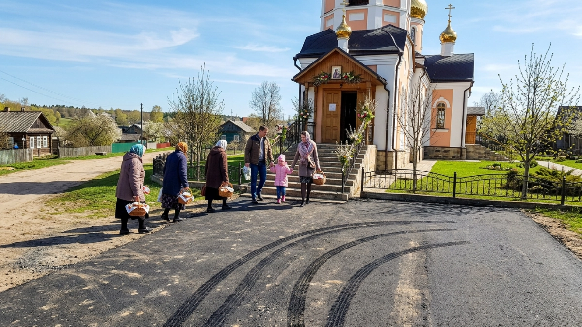 К Пасхе в возрождённом из руин саратовском храме установили новый иконостас