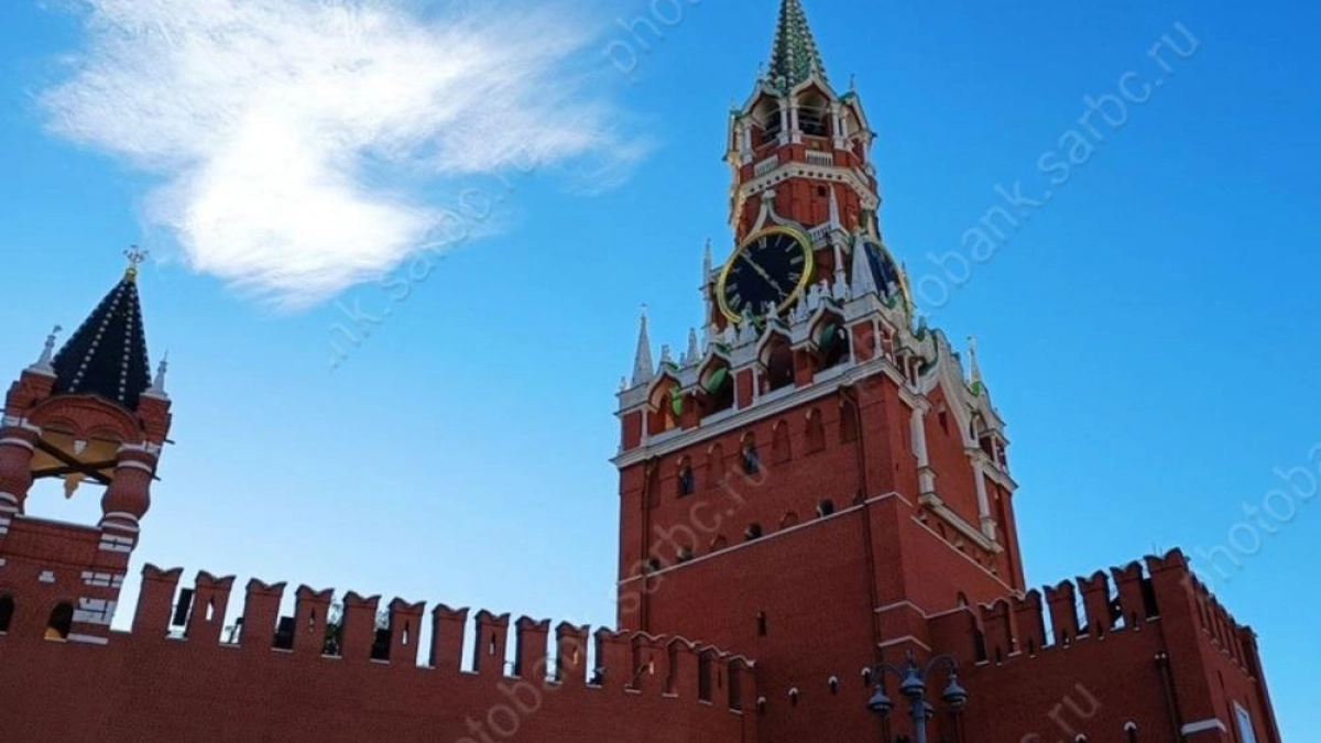 Путин наградил пятерых саратовцев за вклад в железные дороги и химию