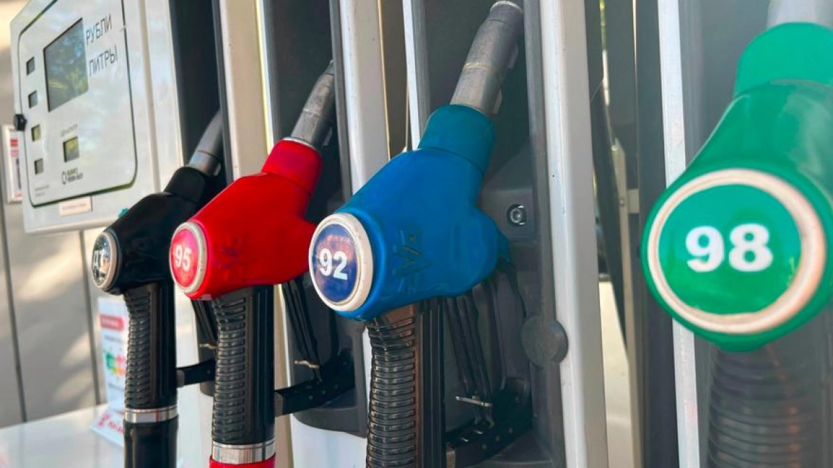 Бензин в Саратовской области подорожал до 67 рублей за литр