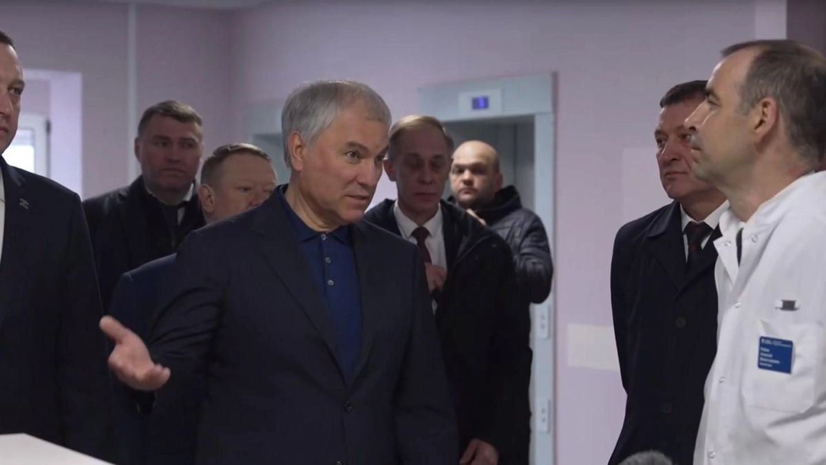 Володин назвал главной проблемой саратовской медицины нехватку кадров