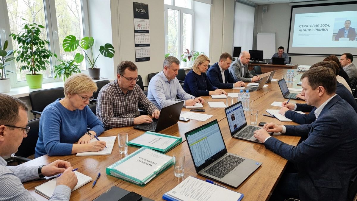 Саратовские чиновники прошли семинар по распознаванию фейков