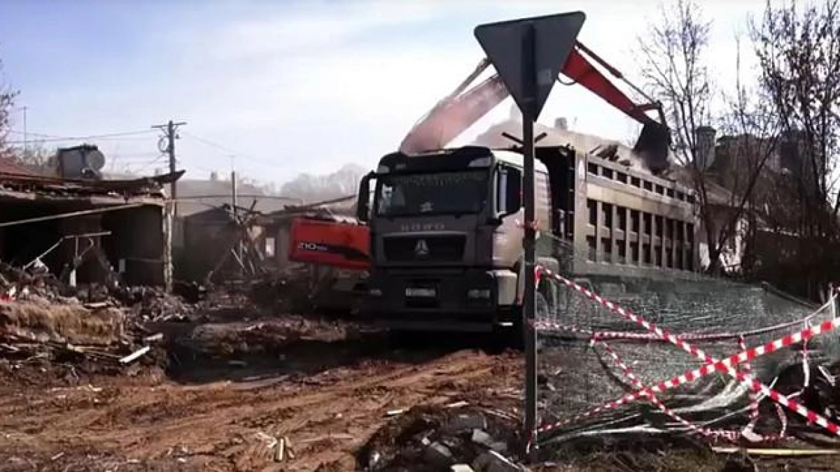 В Энгельсе сносят 18 аварийных домов за счёт областного бюджета