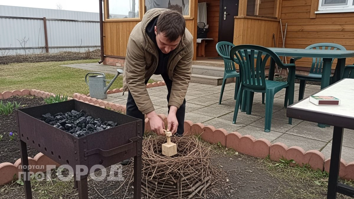 Вы всю жизнь жарите шашлык неправильно: эксперты назвали одну привычку, которая превращает мясо в яд