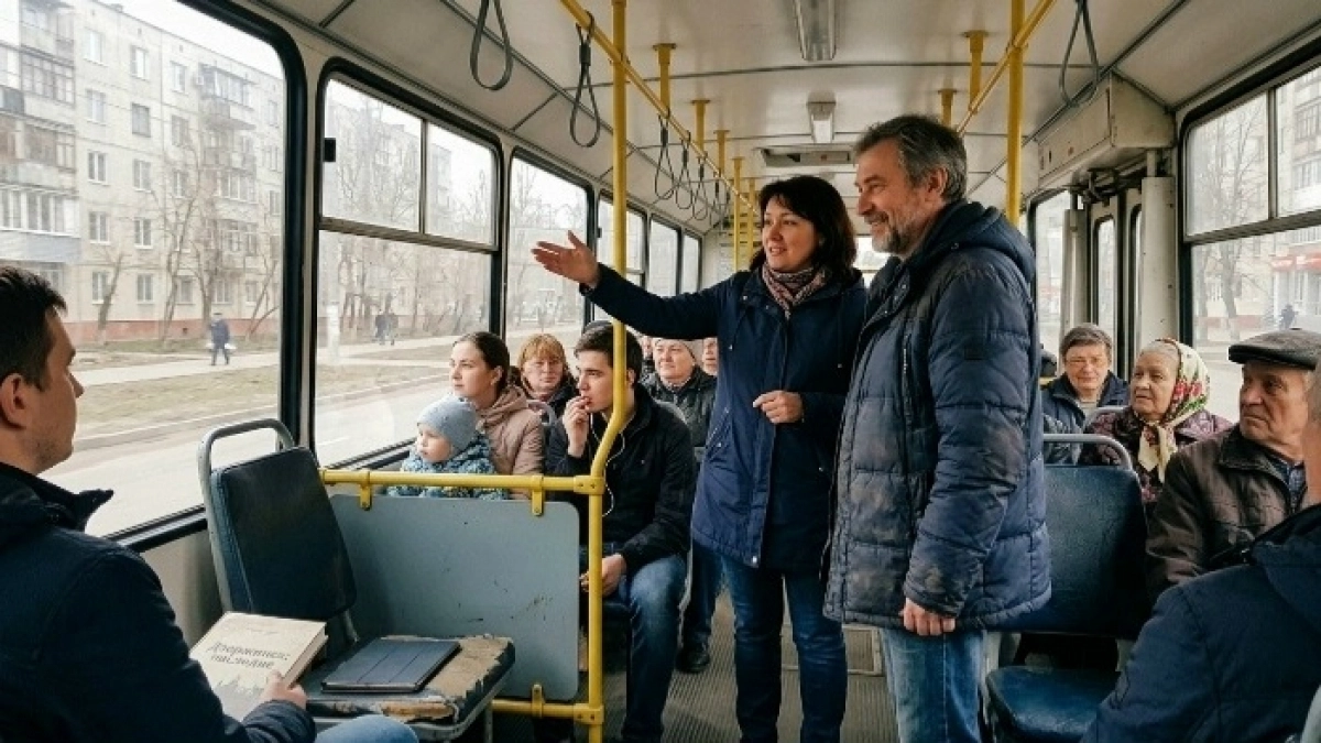 С дачного сезона льготники Саратова смогут платить картой на 40 маршрутах
