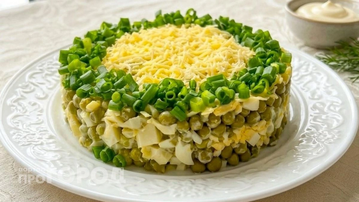 Секрет ресторанной подачи из четырех бюджетных продуктов: этот простой салат станет фаворитом на вашем столе