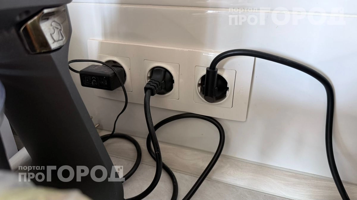 Ваш дом под угрозой: проверьте эти 5 сочетаний техники, которые превращают обычную розетку в бомбу замедленного действия