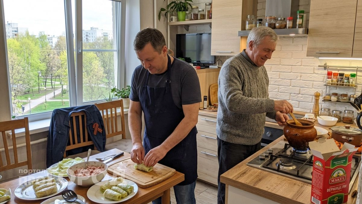 Илья Лазерсон раскрыл секреты марийской кухни: что шеф-повар добавит в главную книгу республики